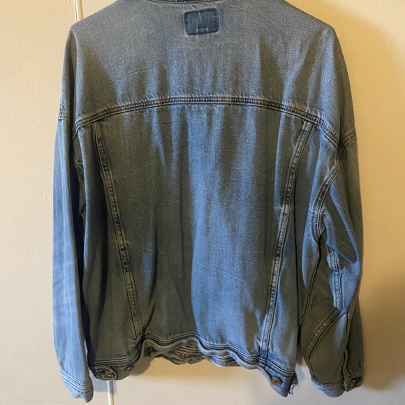 American Eagle Outfitters Light Blue Jean Jacket - Picture 3 of 3